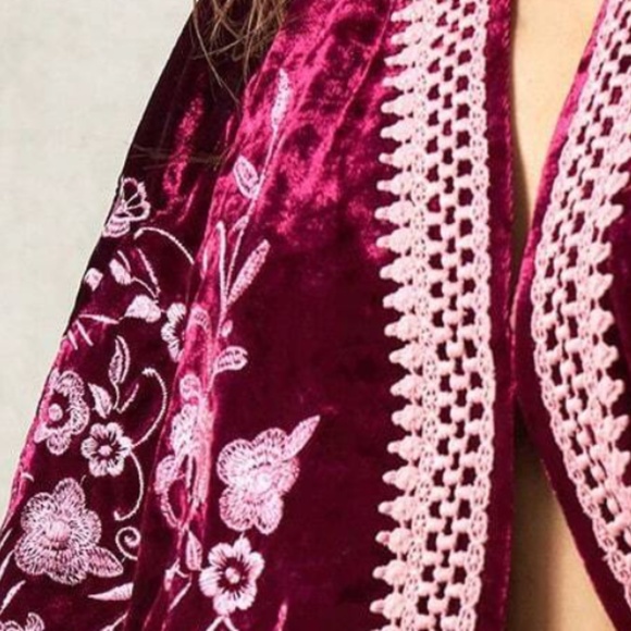 Boho Burgundy Velvet Floral Embroidered Ruffle Detail Kimono Cardigan - Picture 9 of 16